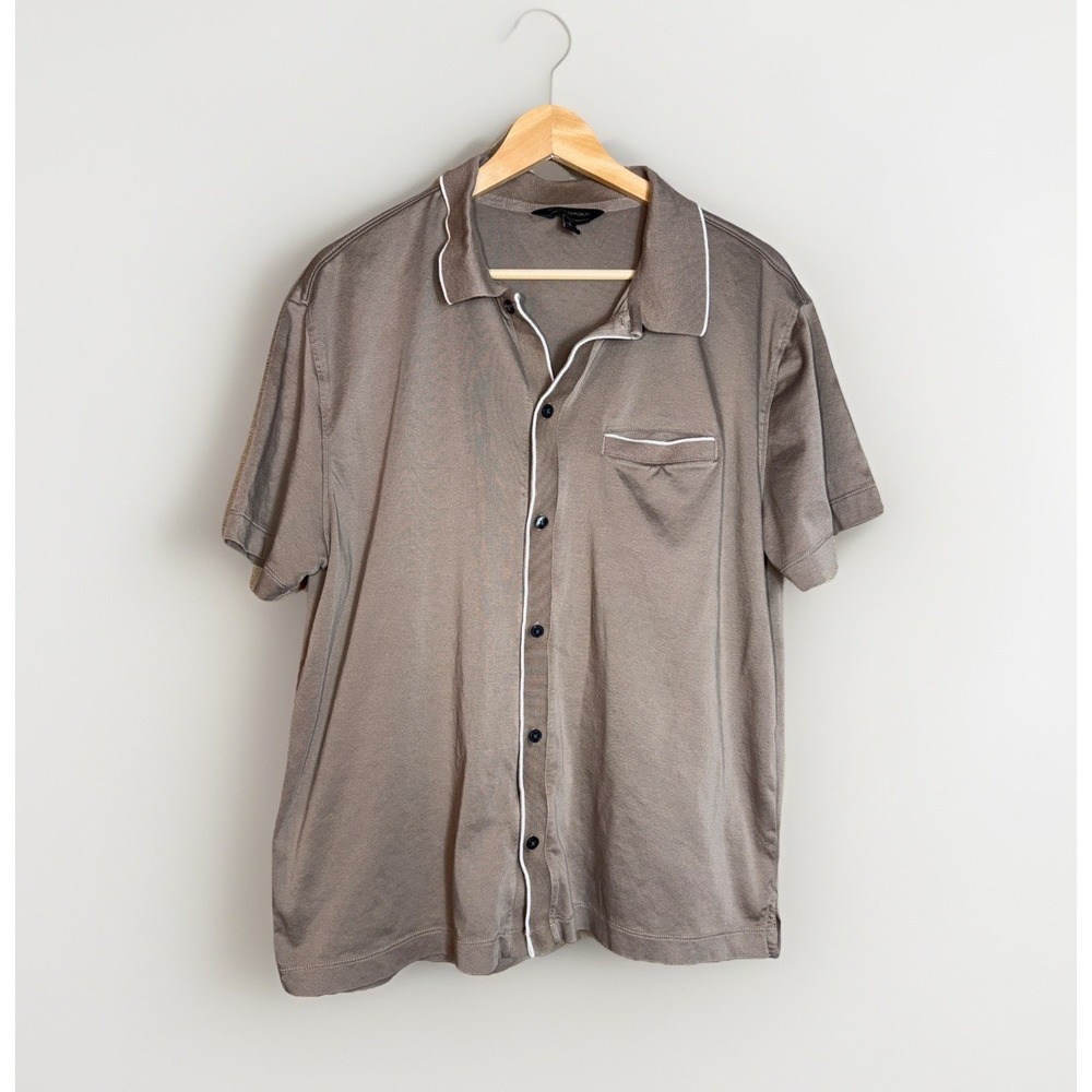 Banana Republic Luxe Touch Performance Brown Size L Anti-Odor Button-Up Shirt